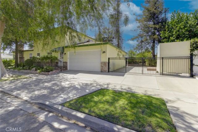 2873 San Vicente Ave, Long Beach, CA 90815
