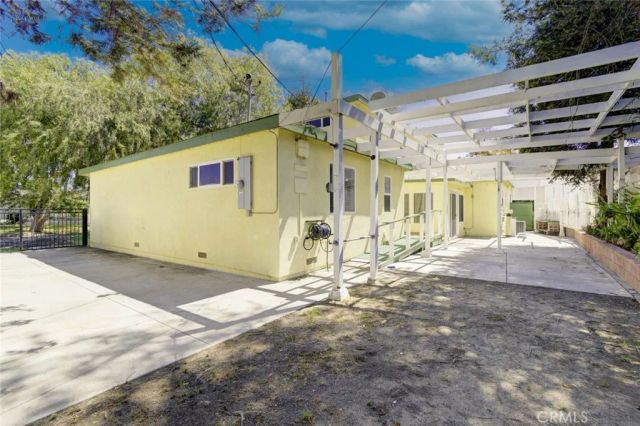 2873 San Vicente Ave, Long Beach, CA 90815