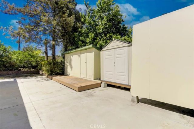 2873 San Vicente Ave, Long Beach, CA 90815