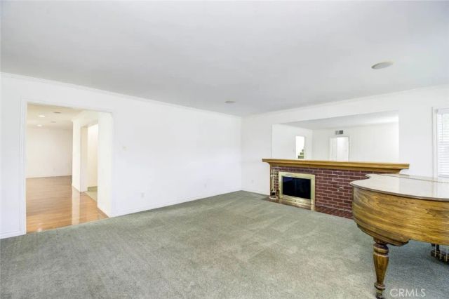 2873 San Vicente Ave, Long Beach, CA 90815