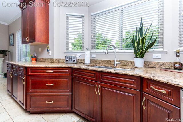 18610 Turnberry Drive, Macomb Township, MI 48044