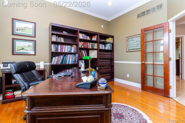 18610 Turnberry Drive, Macomb Township, MI 48044