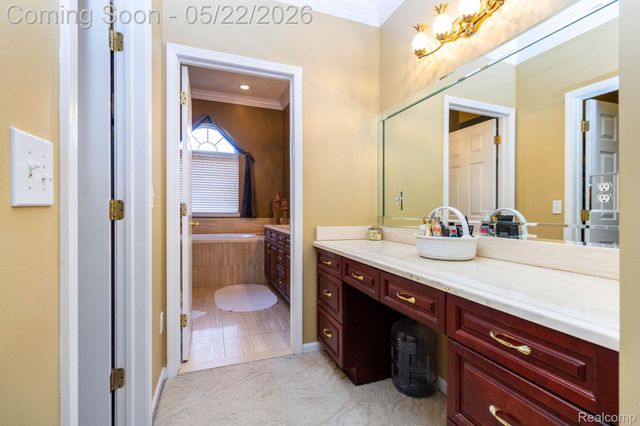 18610 Turnberry Drive, Macomb Township, MI 48044