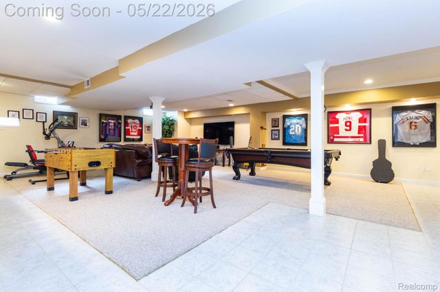 18610 Turnberry Drive, Macomb Township, MI 48044