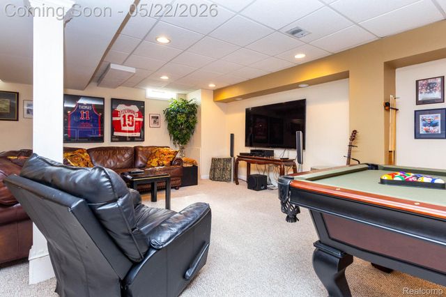 18610 Turnberry Drive, Macomb Township, MI 48044