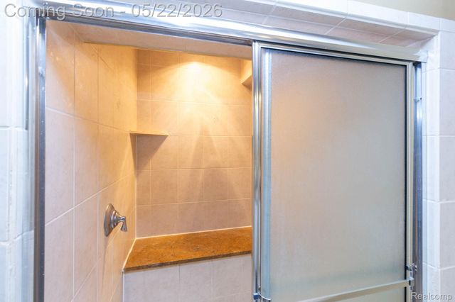 18610 Turnberry Drive, Macomb Township, MI 48044