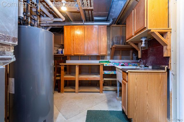 18610 Turnberry Drive, Macomb Township, MI 48044
