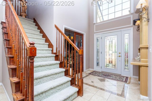18610 Turnberry Drive, Macomb Township, MI 48044