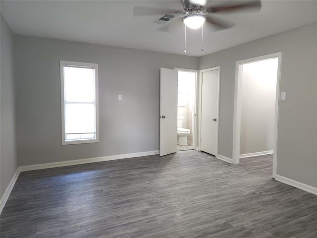 402 S Blackwell Street, La Porte, TX 77571
