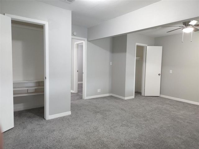 402 S Blackwell Street, La Porte, TX 77571