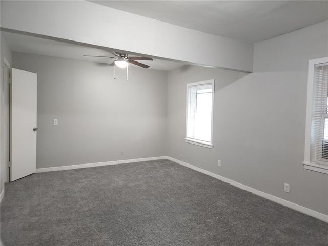 402 S Blackwell Street, La Porte, TX 77571