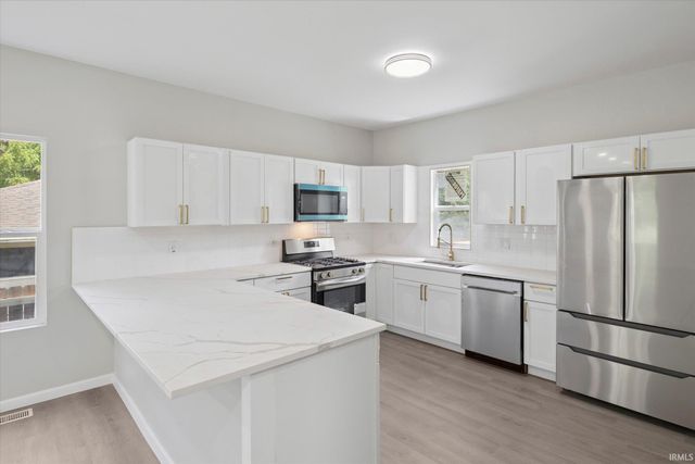 110 S 33rd Street, South Bend, IN 46615