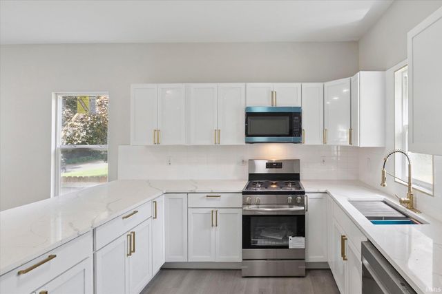 110 S 33rd Street, South Bend, IN 46615