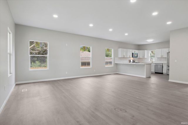 110 S 33rd Street, South Bend, IN 46615