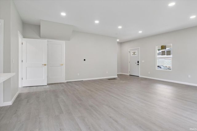 110 S 33rd Street, South Bend, IN 46615