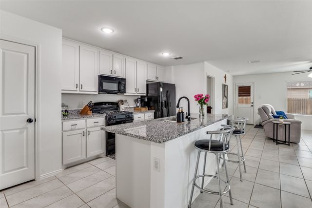 1650 Woodbrook Lane, Hutchins, TX 75141