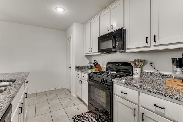 1650 Woodbrook Lane, Hutchins, TX 75141