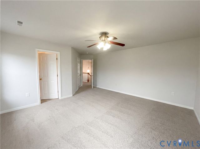 13166 Stockleigh Dr, Chester, VA 23831