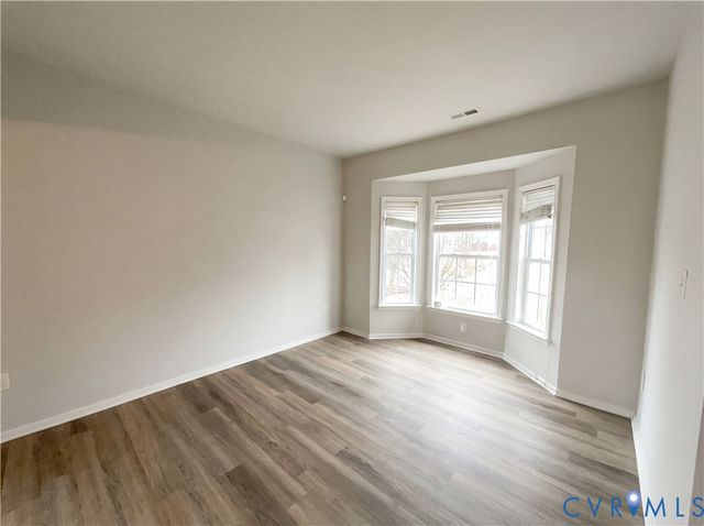 13166 Stockleigh Dr, Chester, VA 23831