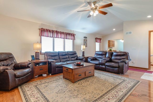 916 Lorelei Drive, Zion, IL 60099