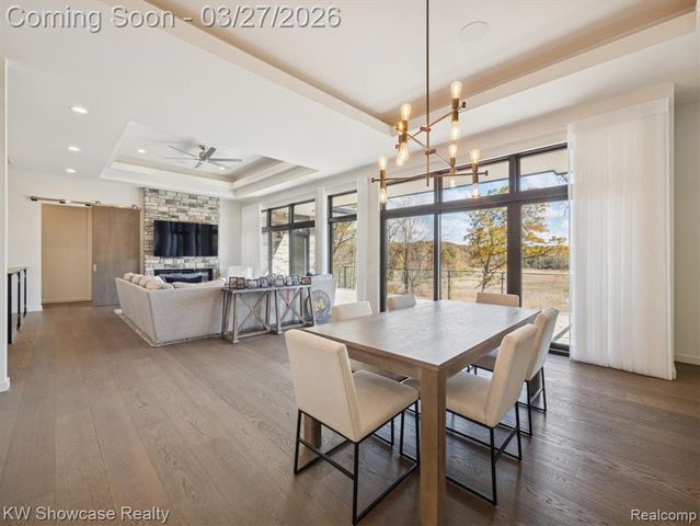 1164 Lake Forest Way, Milford, MI 48380