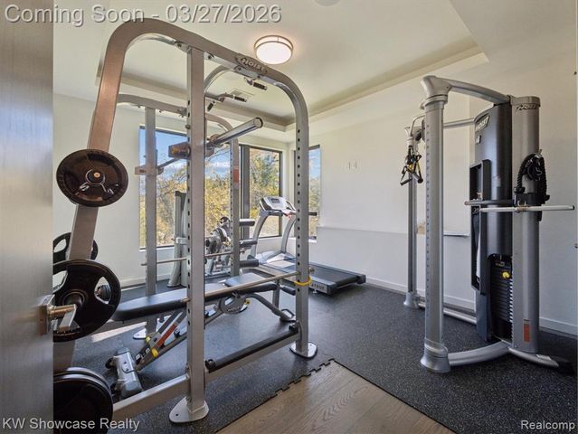 1164 Lake Forest Way, Milford, MI 48380