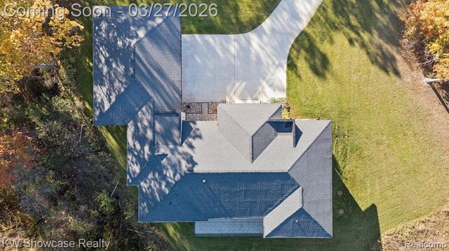 1164 Lake Forest Way, Milford, MI 48380