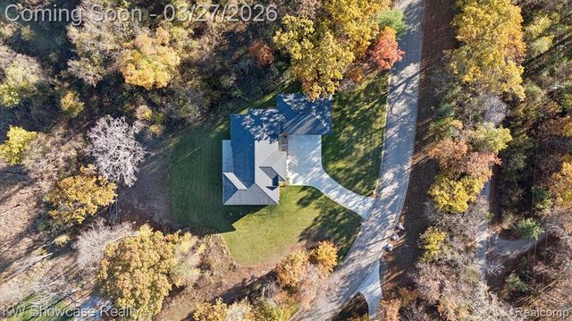 1164 Lake Forest Way, Milford, MI 48380