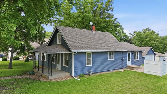 309 5th Street S, Greenwood, MO 64034