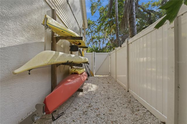 841 DELAWARE AVENUE, Palm Harbor, FL 34683