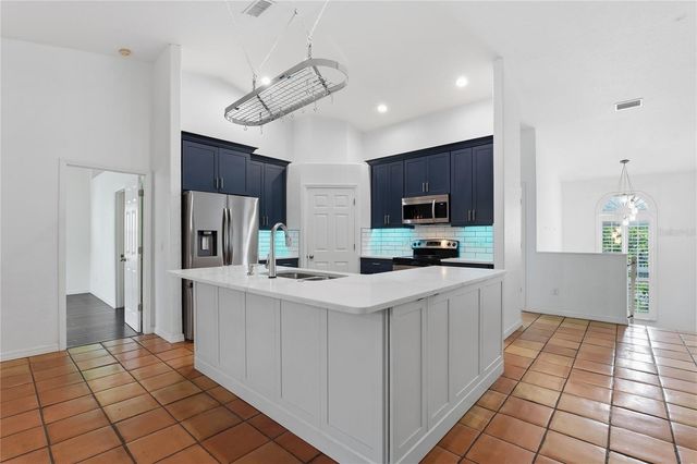 841 DELAWARE AVENUE, Palm Harbor, FL 34683