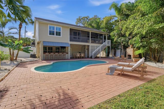841 DELAWARE AVENUE, Palm Harbor, FL 34683