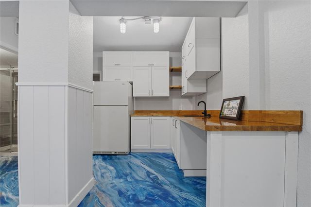 841 DELAWARE AVENUE, Palm Harbor, FL 34683