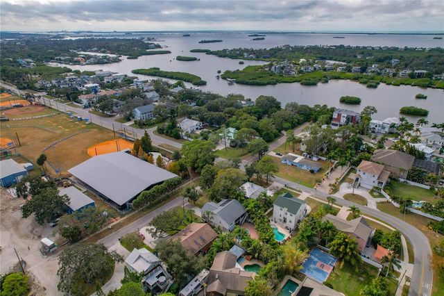 841 DELAWARE AVENUE, Palm Harbor, FL 34683