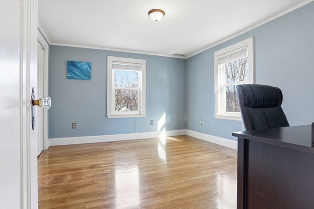 138 Pleasant St, Woburn, MA 01801