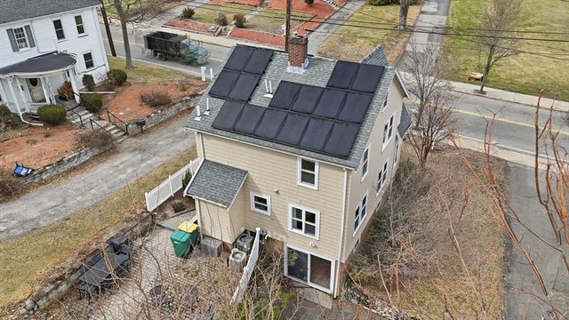 138 Pleasant St, Woburn, MA 01801