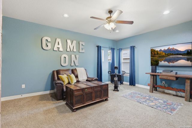 18702 Edwards Edge, San Antonio, TX 78256