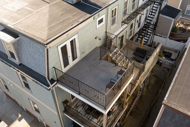 117 M St 3, Boston, MA 02127