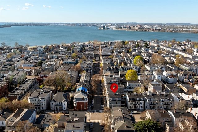 117 M St 3, Boston, MA 02127