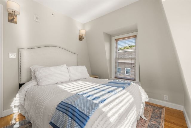 117 M St 3, Boston, MA 02127