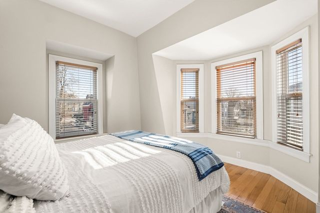 117 M St 3, Boston, MA 02127