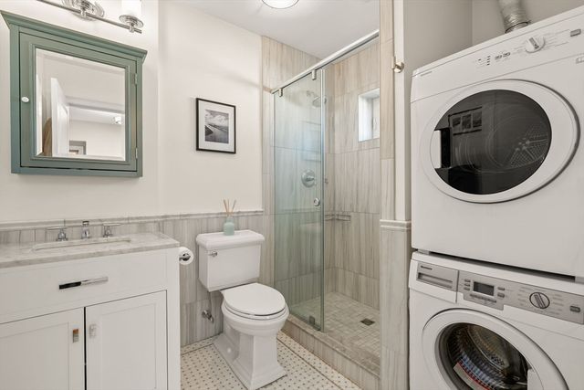 117 M St 3, Boston, MA 02127