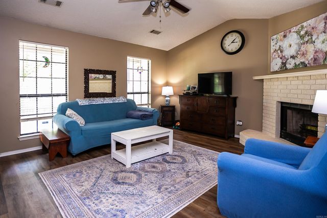 5 Mesquite Cove, Little Rock, AR 72211