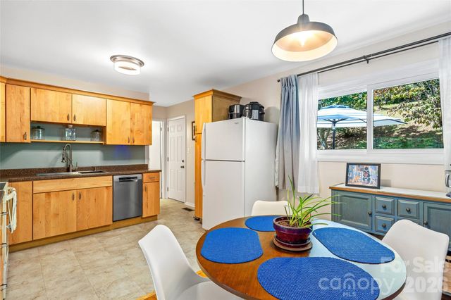 59 Greeley Street, Asheville, NC 28806