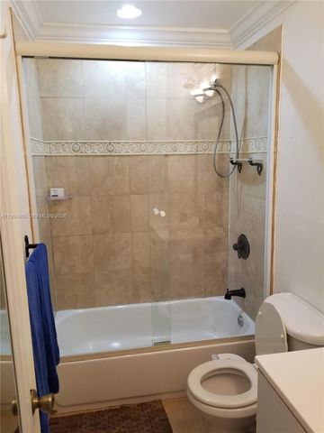 524 Washington Ave 203, Miami Beach, FL 33139