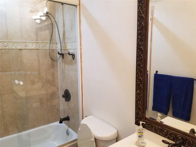 524 Washington Ave 203, Miami Beach, FL 33139