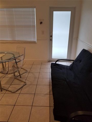 524 Washington Ave 203, Miami Beach, FL 33139