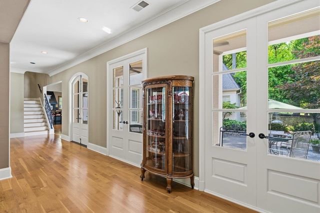 2301 CAYLORS WOODS CV, Germantown, TN 38138