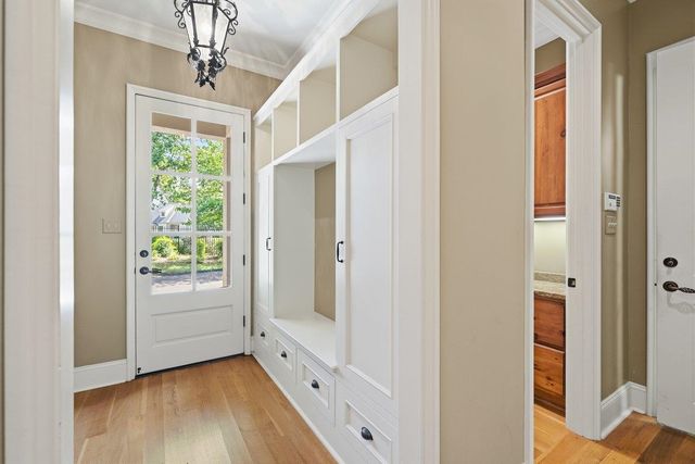2301 CAYLORS WOODS CV, Germantown, TN 38138