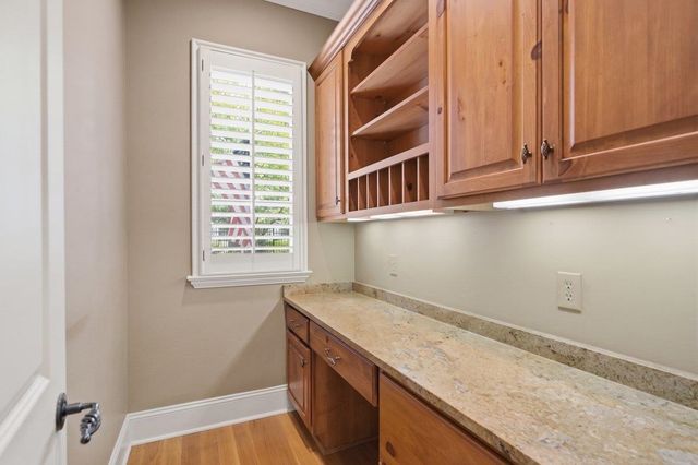 2301 CAYLORS WOODS CV, Germantown, TN 38138